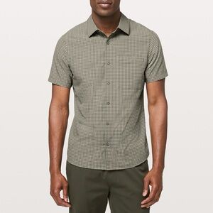 Lululemon Grid Light Shirt